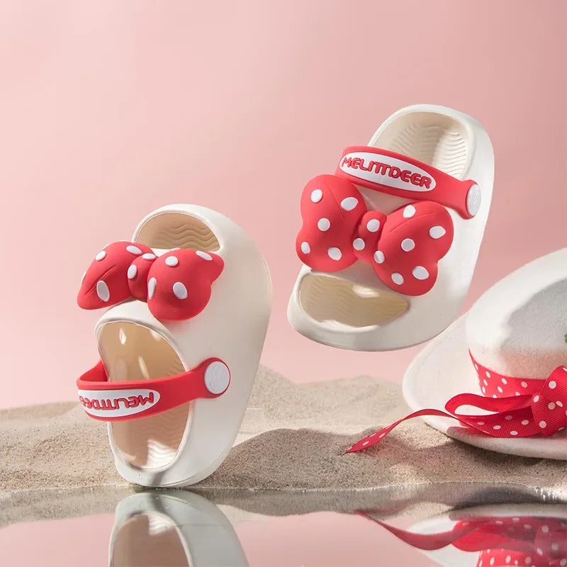 Kids Beach Sandals | Polka Print | Non-Slip Sole Machine for All Ages