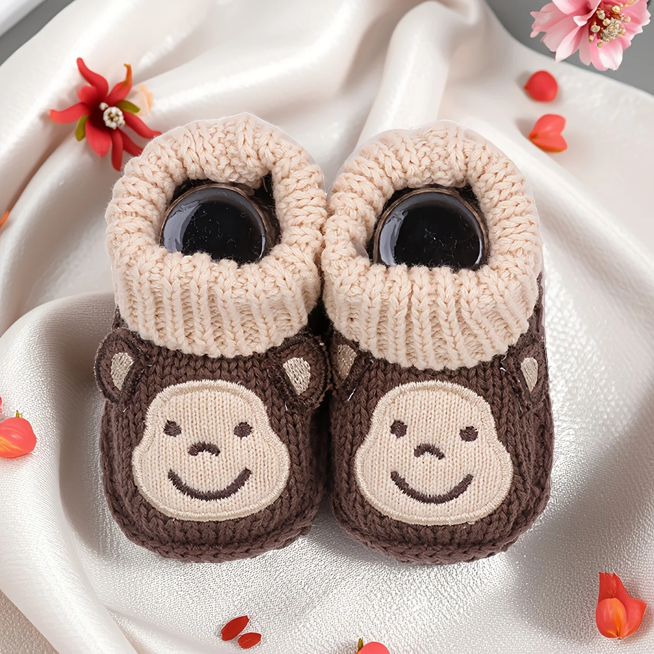 Mini Fashion – Knitted Baby Slippers (3-6 months)