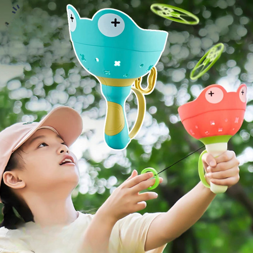 Flying Disc Set™ - Launching and Laughing - Frisbee Catapult