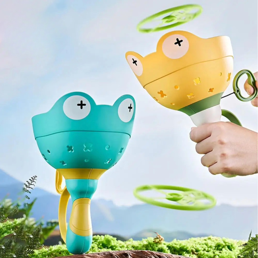 Flying Disc Set™ - Launching and Laughing - Frisbee Catapult