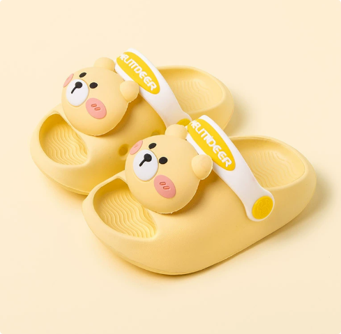 Mini Fashion – Cheerful & Safe – Polka Beach Slippers