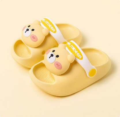 Mini Fashion – Cheerful & Safe – Polka Beach Slippers