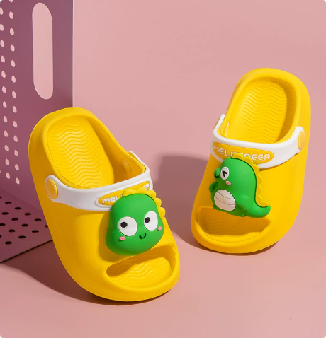 Mini Fashion – Cheerful & Safe – Polka Beach Slippers