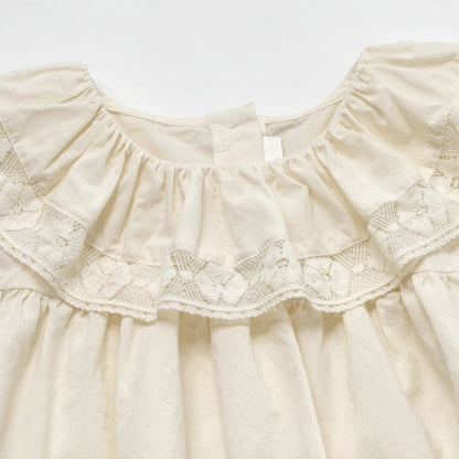 Ruffle Collar Top – Elegant & Comfortable – Top with Decorative Collar and Puff Sleeves
