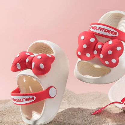 Mini Fashion – Cheerful & Safe – Polka Beach Slippers