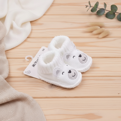 Mini Fashion – Knitted Baby Slippers (3-6 months)