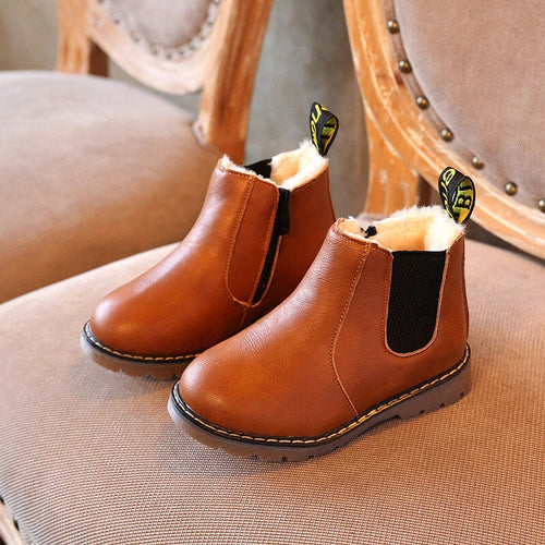 StyleWalk – Stylish and Comfortable – Chelsea Boots